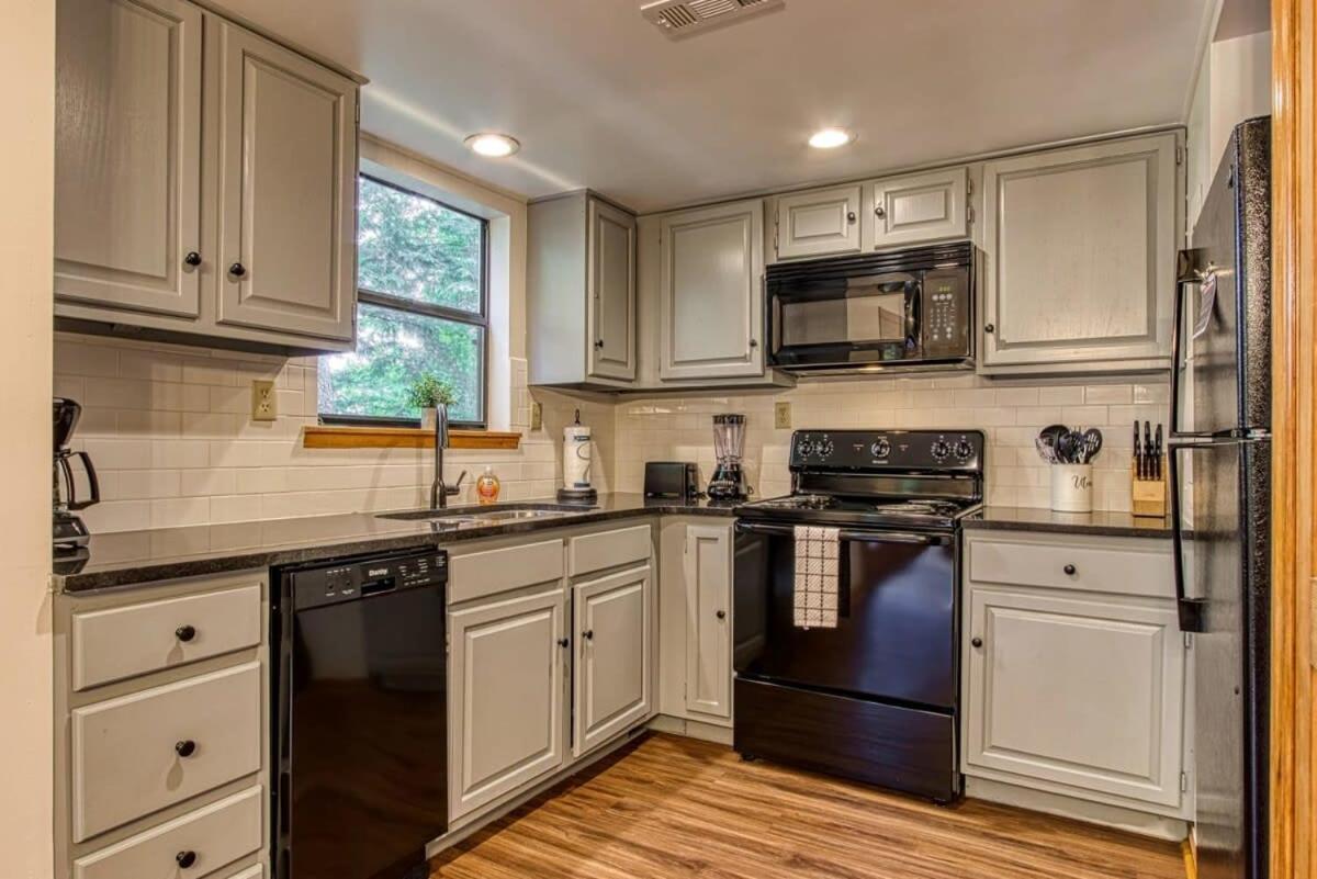 Pinecrest Townhomes-1King-2Queen Unit-Renovated Pigeon Forge Zewnętrze zdjęcie